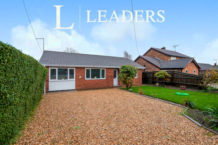 3 Bedroom Bungalow To Rent In Six House Bank, West Pinchbeck, PE11