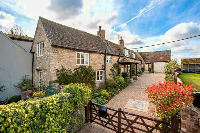 3 Bedroom House For Sale In Main Street, Bulwick, Northamptonshire, NN17