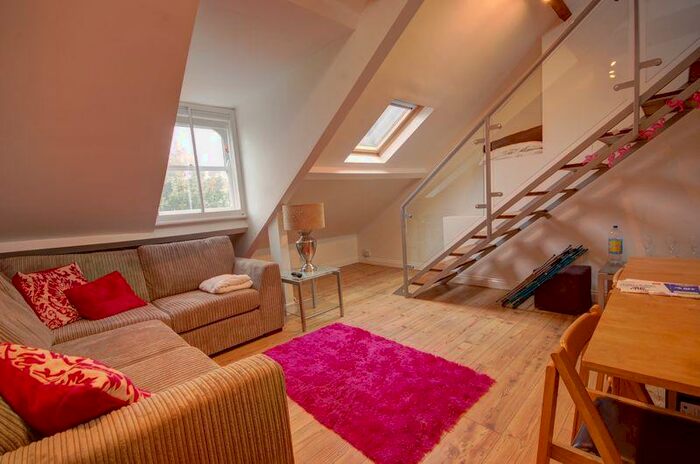 3 Bedroom Flat To Rent In Osborne Terrace, Newcastle Upon Tyne, NE2