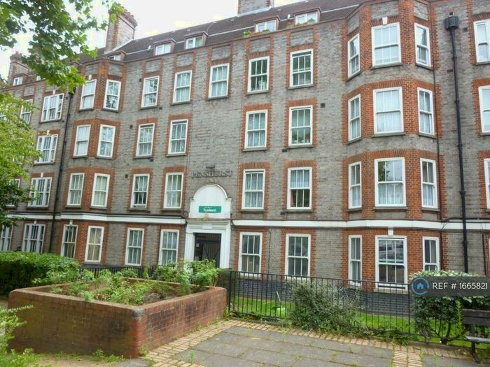 3 Bedroom Flat To Rent In Penshurst, London, NW5