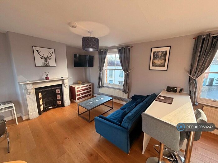 1 Bedroom Maisonette To Rent In Magdalene Street, Glastonbury, BA6