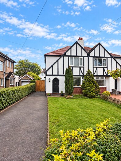 3 Bedroom Semi-Detached House For Sale In Caughall Road, Upton, Chester, CH2