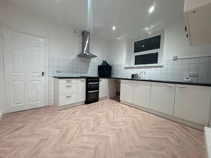 1 Bedroom Flat To Rent In High Street, Llanhilleth, Abertillery, NP13