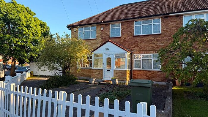 6 Bedroom Semi-Detached House To Rent In Grosvenor Avenue, Hayes, UB4