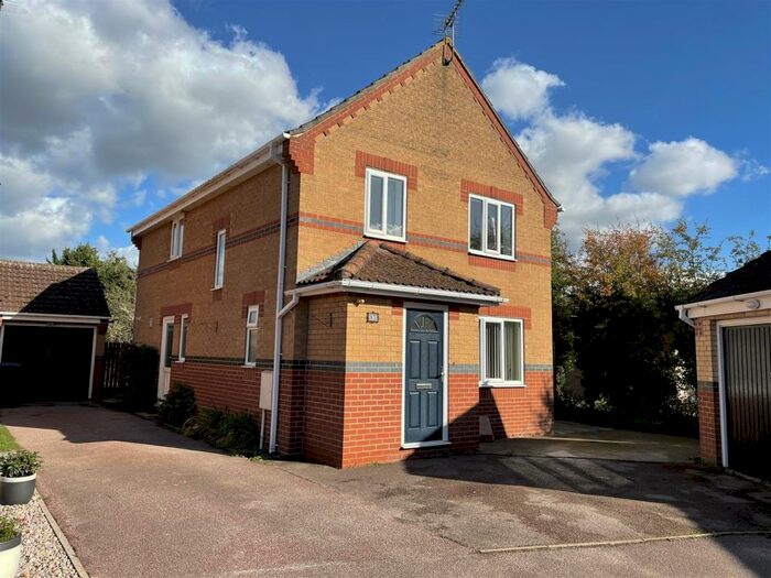 4 Bedroom House To Rent In Blackthorn Court, Soham, Ely, CB7