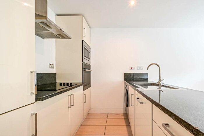 1 Bedroom Flat To Rent In Camden Street, Camden, London, NW1