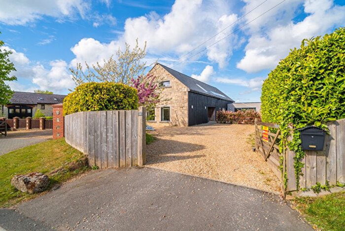 5 Bedroom Detached House To Rent In Brocks Copse Road, Wootton Bridge, Ryde, Isle Of Wight, PO33