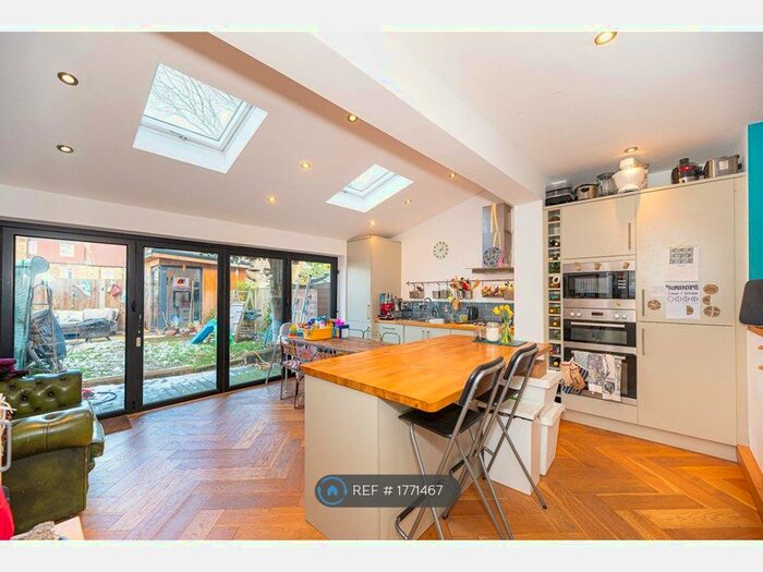 3 Bedroom Terraced House To Rent In Ashbourne Road, Mitcham, CR4