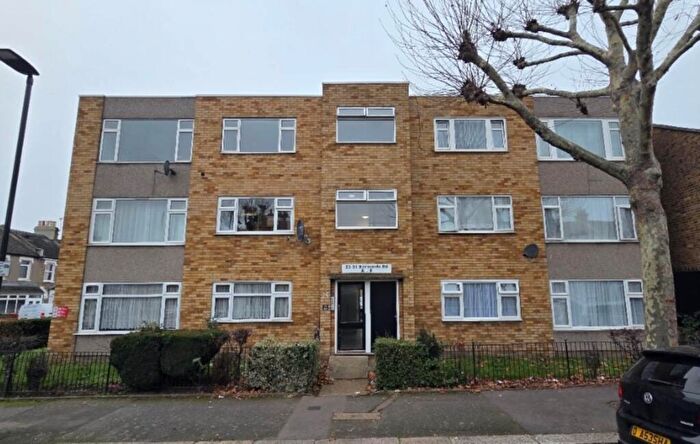 2 Bedroom Flat To Rent In St Bernards Road, London, E6