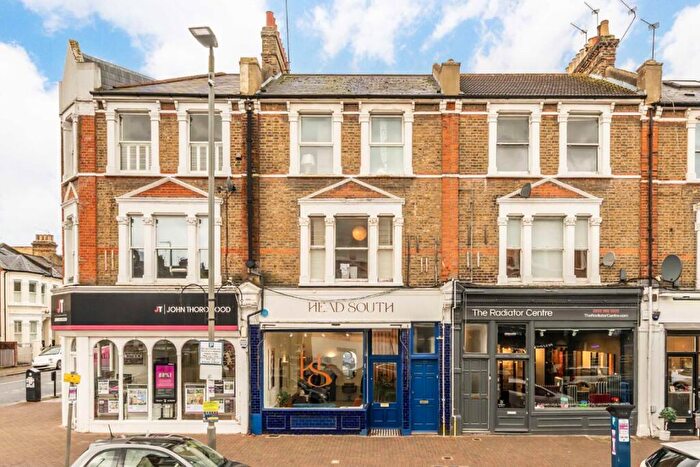 1 Bedroom Flat To Rent In Northcote Road, Battersea, SW11