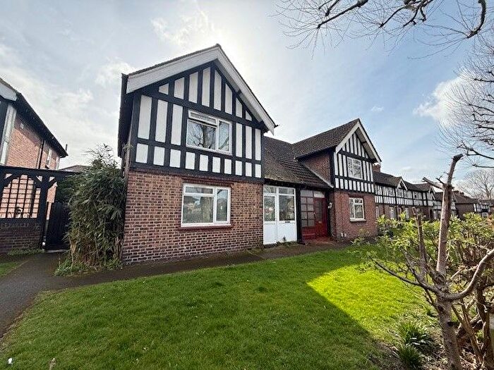 3 Bedroom Terraced House To Rent In Westhorne Avenue, London, SE9