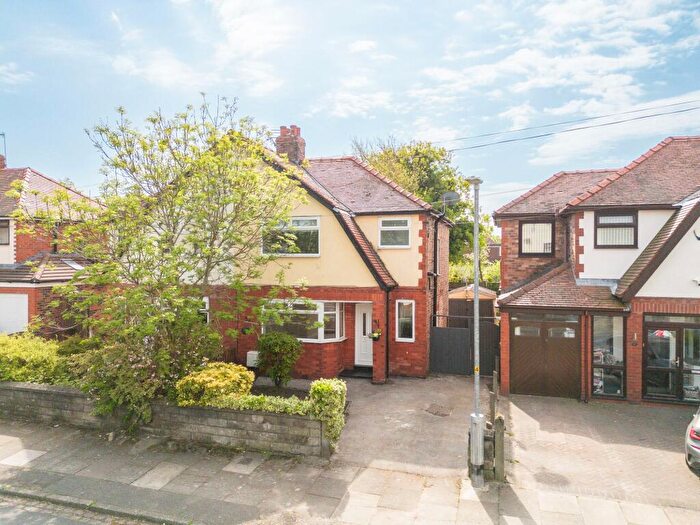 3 Bedroom Semi Detached House For Sale In Alt Avenue, Liverpool, L31