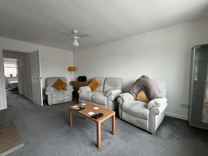 2 Bedroom Detached Bungalow For Sale In Derlyn Park, Tycroes, Ammanford, Carmarthenshire., SA18