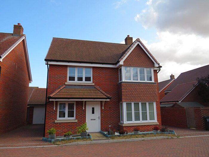 4 Bedroom Property To Rent In Duckett Road, Amesbury, Salisbury, SP4