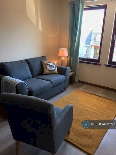 2 Bedroom Flat To Rent In Gairn Terrace, Aberdeen, AB10