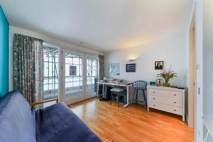 Studio To Rent In New Providence Wharf, Fairmont Avenue, London, E14