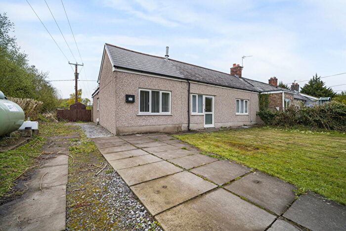 3 Bedroom Semi-Detached Bungalow For Sale In Llanharry, Pontyclun, CF72