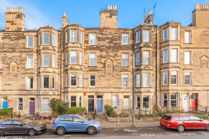2 Bedroom Flat For Sale In / Ashley Terrace, Shandon, Edinburgh, EH11
