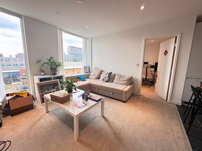 2 Bedroom Flat To Rent In Boundary Lane, Manchester, Greater Manchester, ?[RUwfztC], M15