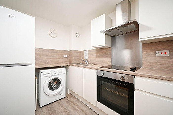 1 Bedroom Apartment To Rent In Flat Phoenix Court, Rockingham Street, Sheffield, S1