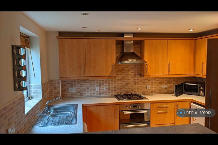 2 Bedroom Flat To Rent In Brunel Crescent, Swindon, SN2