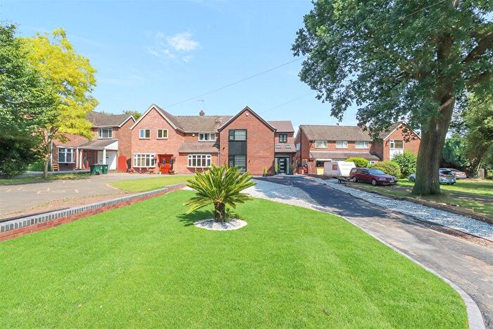 4 Bedroom Semi-Detached House To Rent In Leamington Road, Finham, Coventry, CV3