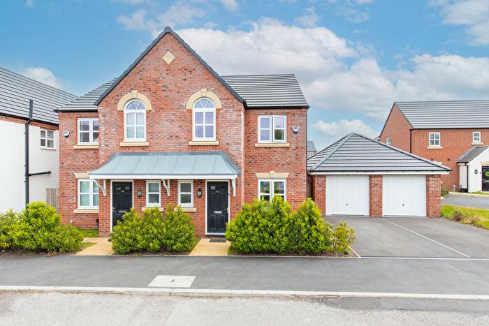 3 Bedroom Semi Detached House For Sale In Lyme Road, Penwortham, PR1
