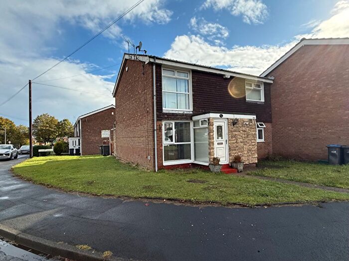 2 Bedroom Flat For Sale In Elmway, Chester Le Street, DH2