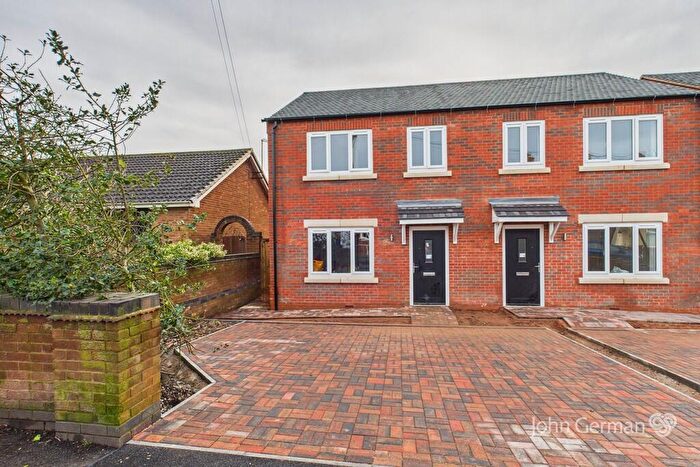 3 Bedroom Semi Detached House For Sale In Hall Street, Church Gresley, DE11
