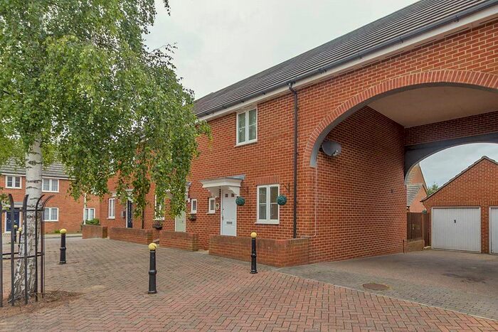 2 Bedroom Link Detached House To Rent In Maylam Gardens, Sittingbourne, Kent, ME10