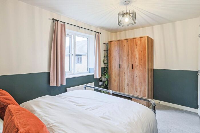2 Bedroom Detached House For Sale In Sakura Walk, Seacroft, Leeds, LS14