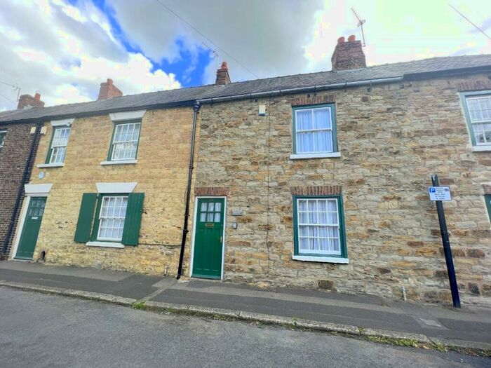 2 Bedroom Terraced House To Rent In Gilesgate, Durham, DH1