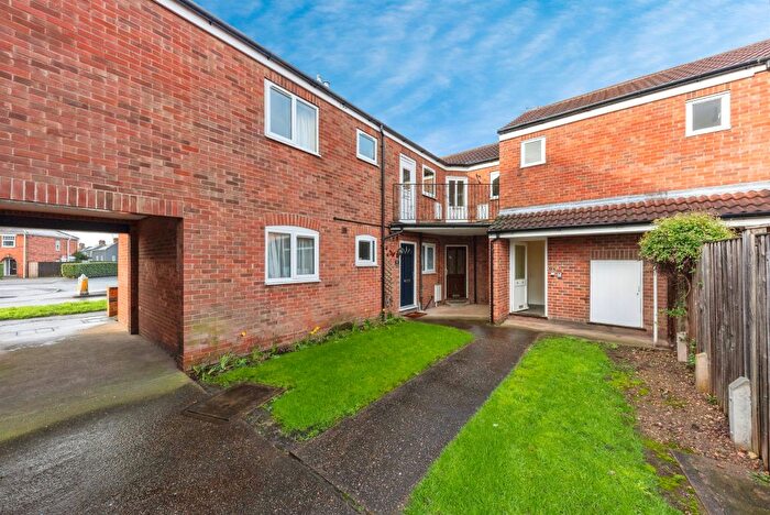 2 Bedroom Flat For Sale In Boundary Road, Newark, NG24