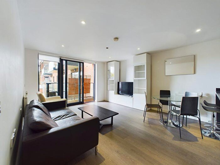 2 Bedroom Flat To Rent In New Festival Avenue, Poplar, – Bedrooms Flat, E14