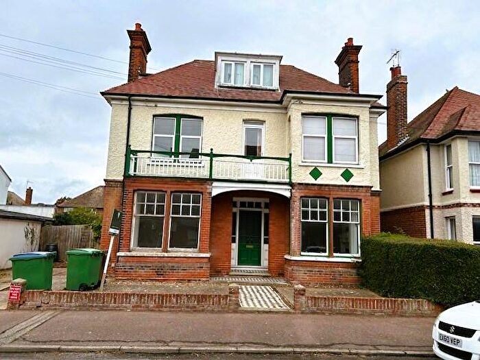 2 Bedroom Flat To Rent In Tomline Road, Felixstowe, IP11