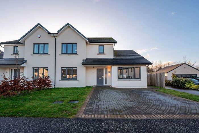 4 Bedroom Semi Detached House For Sale In Viscount Drive, Eskbank, Midlothian, EH22