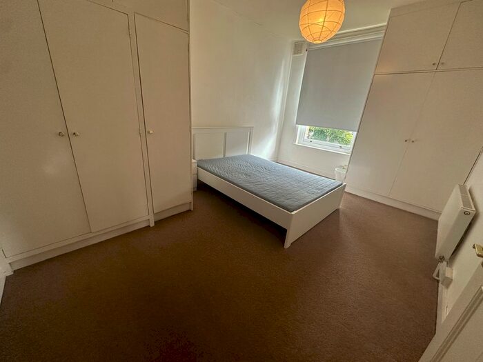 1 Bedroom Flat To Rent In Leopold Road, Ealing, W5
