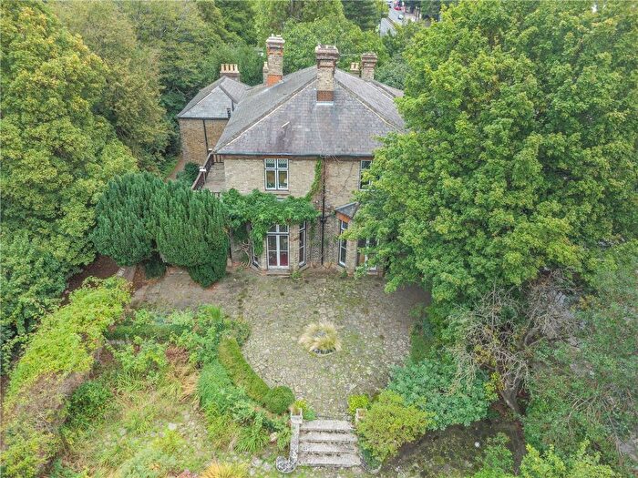 Property For Sale In Roehampton Vale, London, SW15