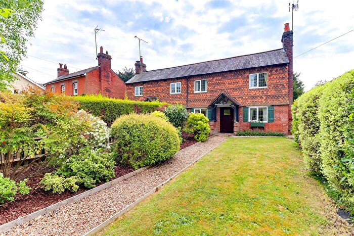 2 Bedroom Property To Rent In Horsham Road, Cranleigh, GU6