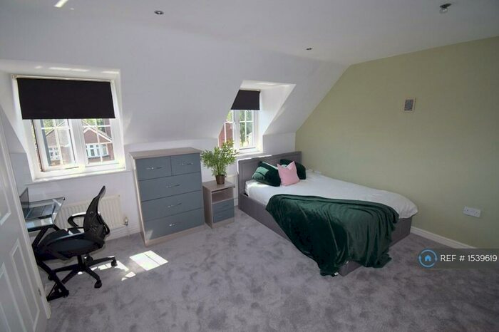 4 Bedroom Semi-Detached House To Rent In Radbourne Street, Derby, DE22