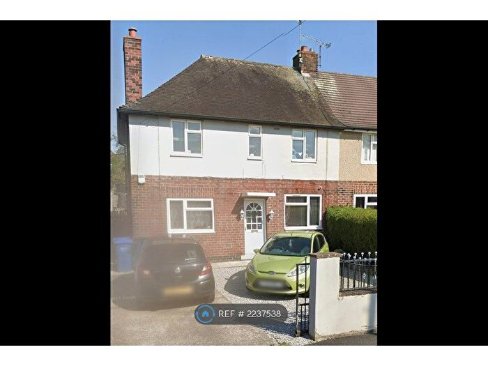3 Bedroom Semi-Detached House To Rent In Westwood Avenue, Chesterfield, S43