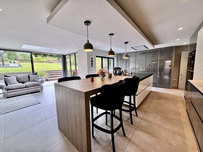 5 Bedroom Detached House For Sale In Bourne End - No Chain!, SL8