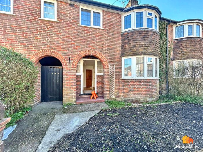 3 Bedroom Terraced House For Sale In Bellingdon Road, Chesham, HP5