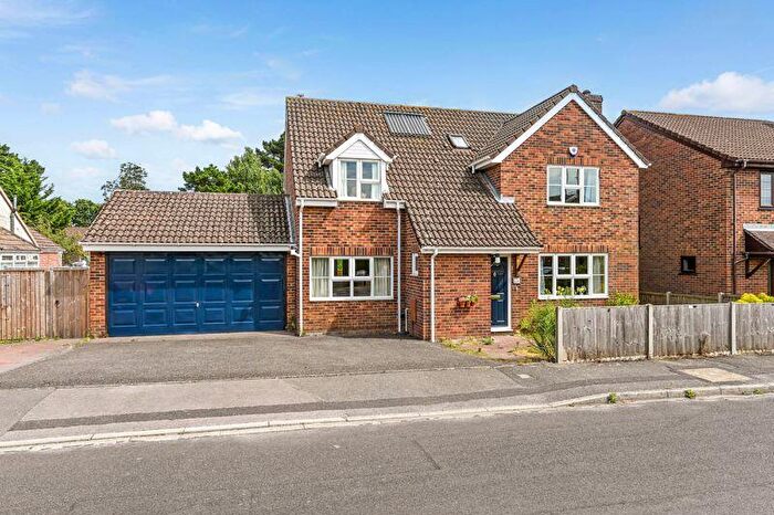 4 Bedroom Detached House For Sale In St. Cuthberts Lane, Locks Heath, SO31