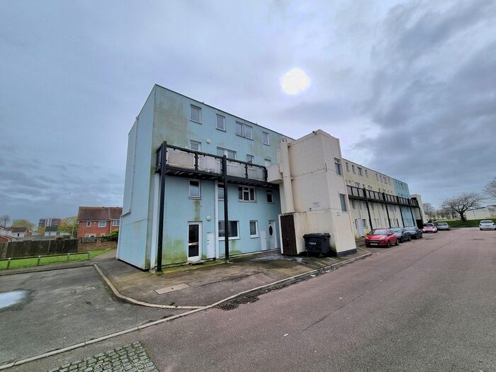 2 Bedroom Maisonette To Rent In Mantle Close, Gosport, PO13