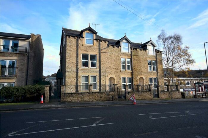 2 Bedroom Apartment To Rent In Flat, Low Lane, Horsforth, Leeds, West Yorkshire, LS18