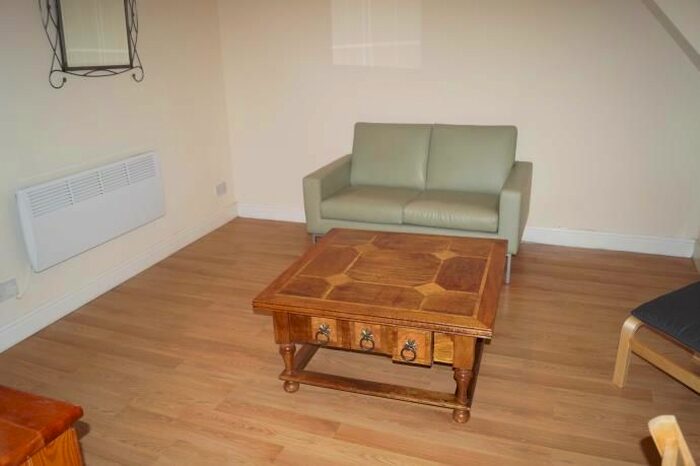 1 Bedroom Flat To Rent In Marischal Street, Aberdeen, AB11