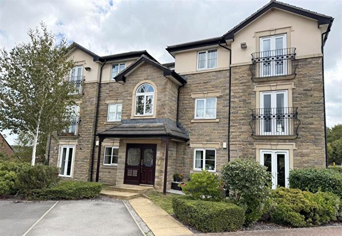 2 Bedroom Apartment For Sale In Baildon Way, Skelmanthorpe, HD8