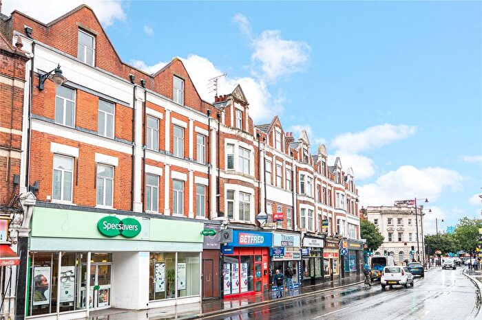 1 Bedroom Flat For Sale In London Road, Twickenham, TW1