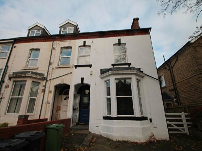 8 Bedroom House To Rent In Cardigan Road, Leeds, LS6